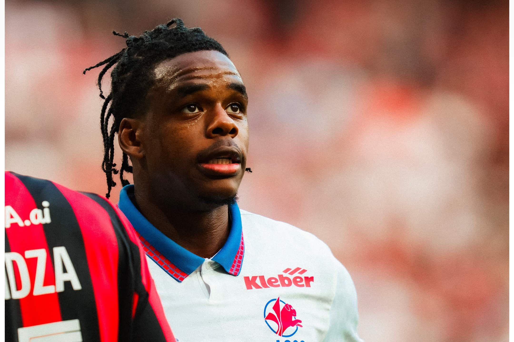Nathan Ngoy, défenseur central du LOSC.