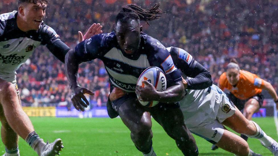 Gabriel Ibitoye scores Bristol's first try
