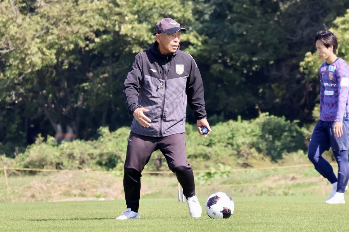 Shinji Kobayashi guides AC Nagano Parceiro past Matsumoto Yamaga