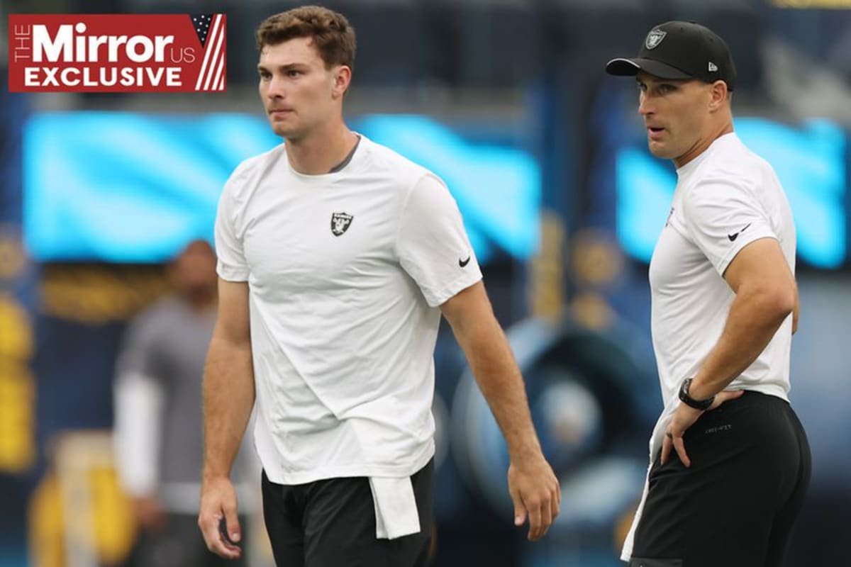 Fernando Mendoza (L) is currently the Las Vegas Raiders backup quarterback behind starter Kirk Cousins (R)