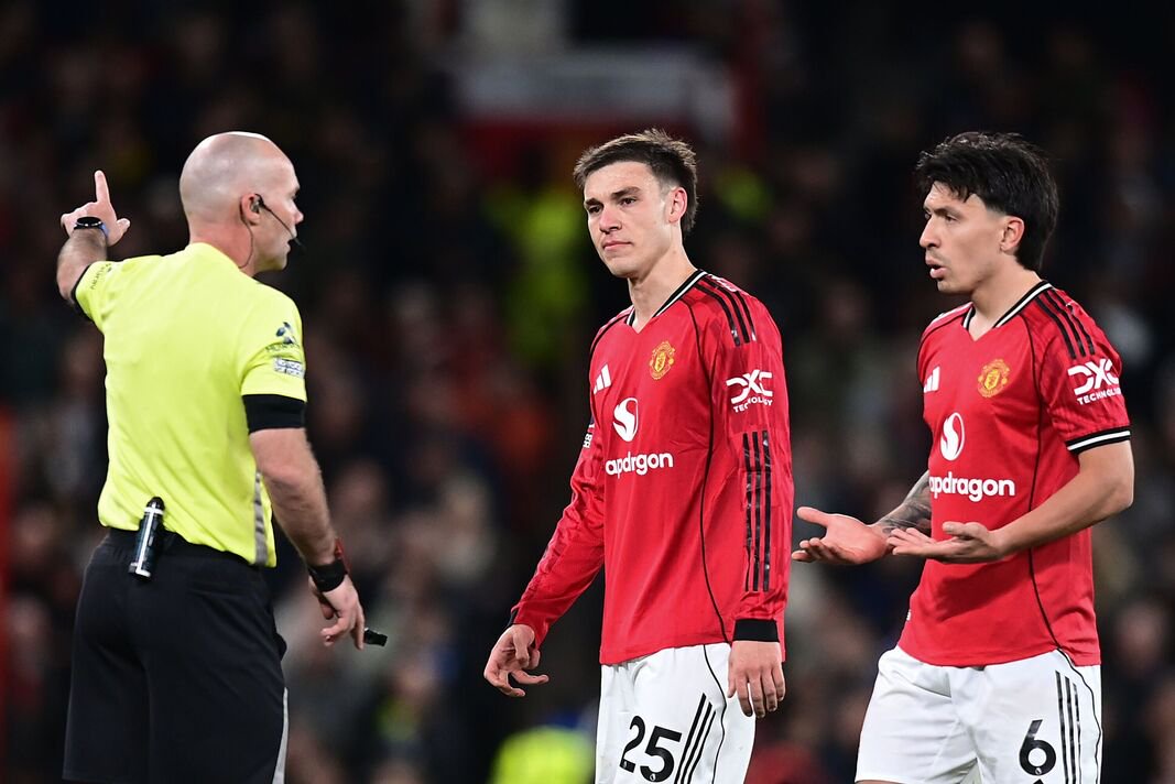 Manchester United v Leeds United - Premier League