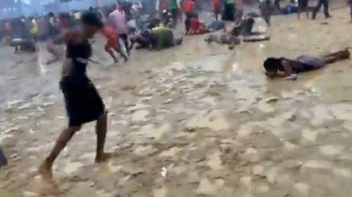 Reactions trail believers rolling in muddy floor during deliverance (Video) 