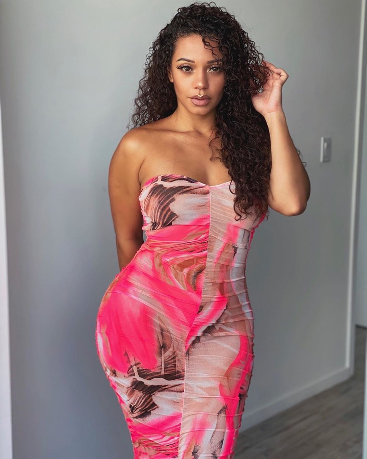 Natalie Tortelli – @natalietortelli