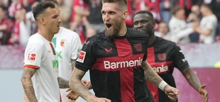 Bayer Leverkusen completes undefeated Bundesliga