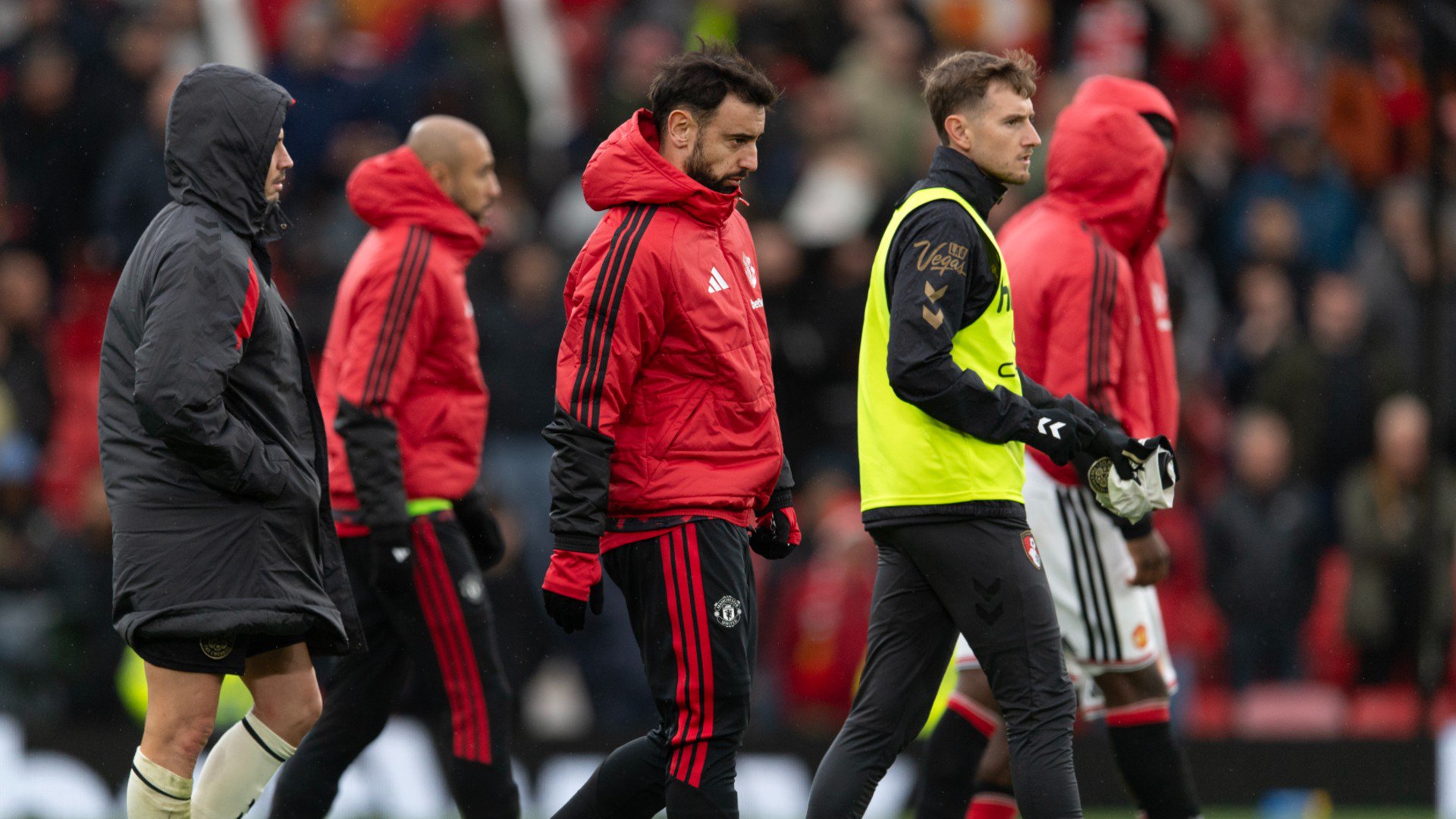 Neville hits out at Man Utd players as pressure mounts on Carrick