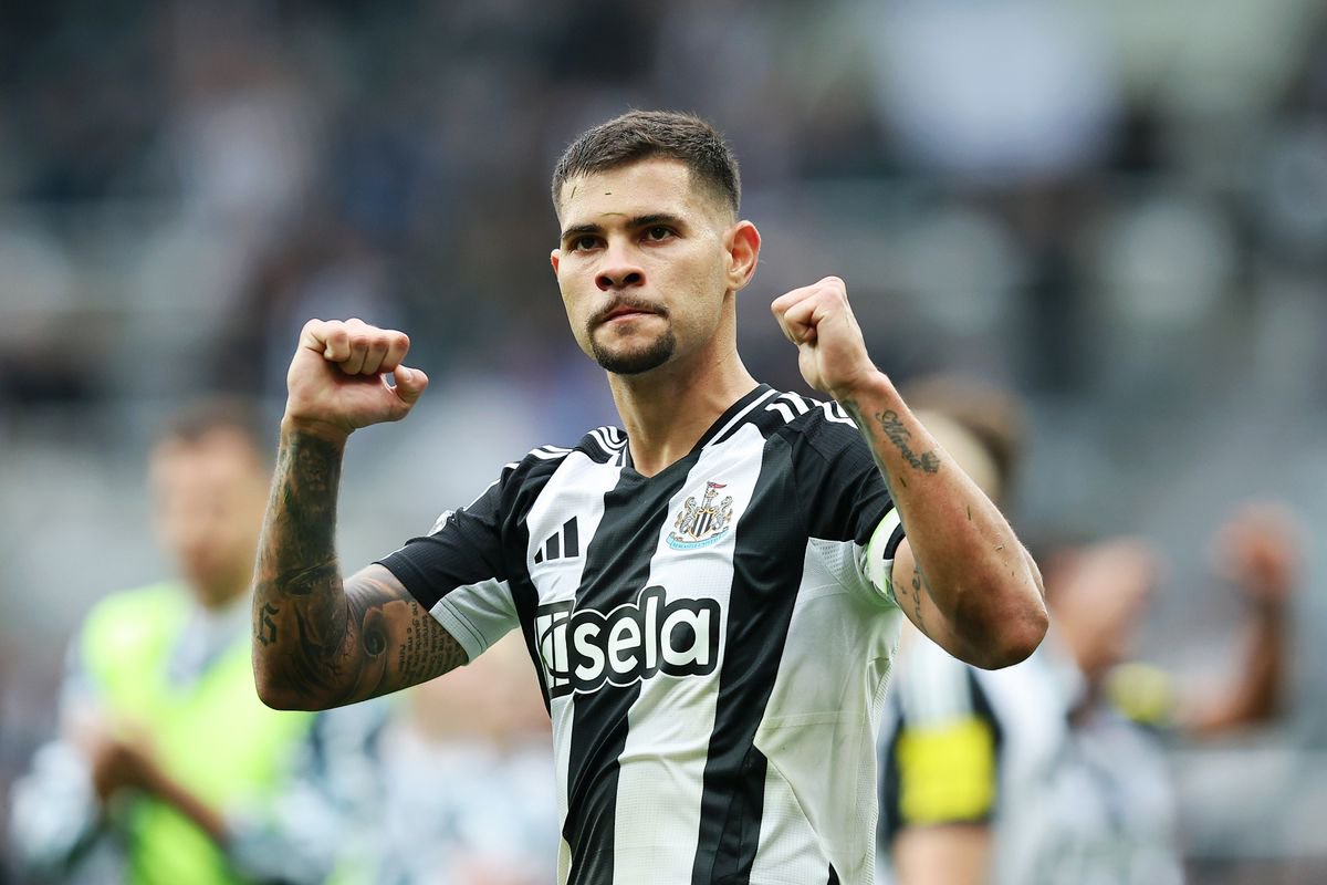 Newcastle United midfielder Bruno Guimaraes has been linked with a move to Arsenal