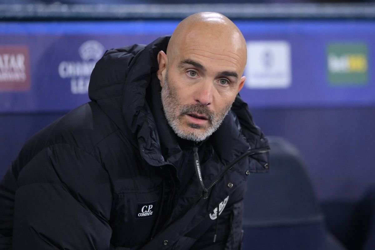 MANCHESTER, ENGLAND - OCTOBER 20: Manchester City Manager Enzo Maresca looks on during the UEFA Champions League 2026/27 League Phase MD3 match between Manchester City and AEK Athens at City of Manchester Stadium on October 20, 2026 in Manchester, England. (Photo by Gary Oakley/MB Media/Getty Images)