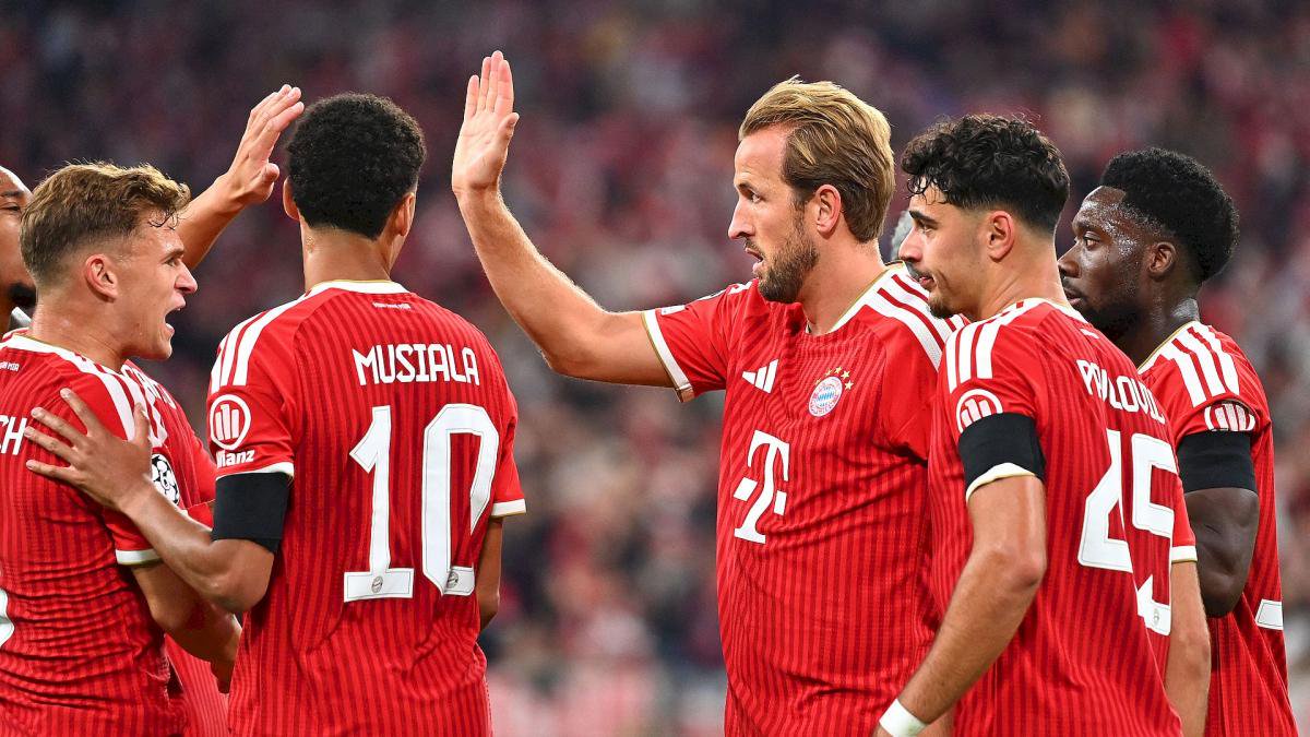 Harry Kane klatscht ab