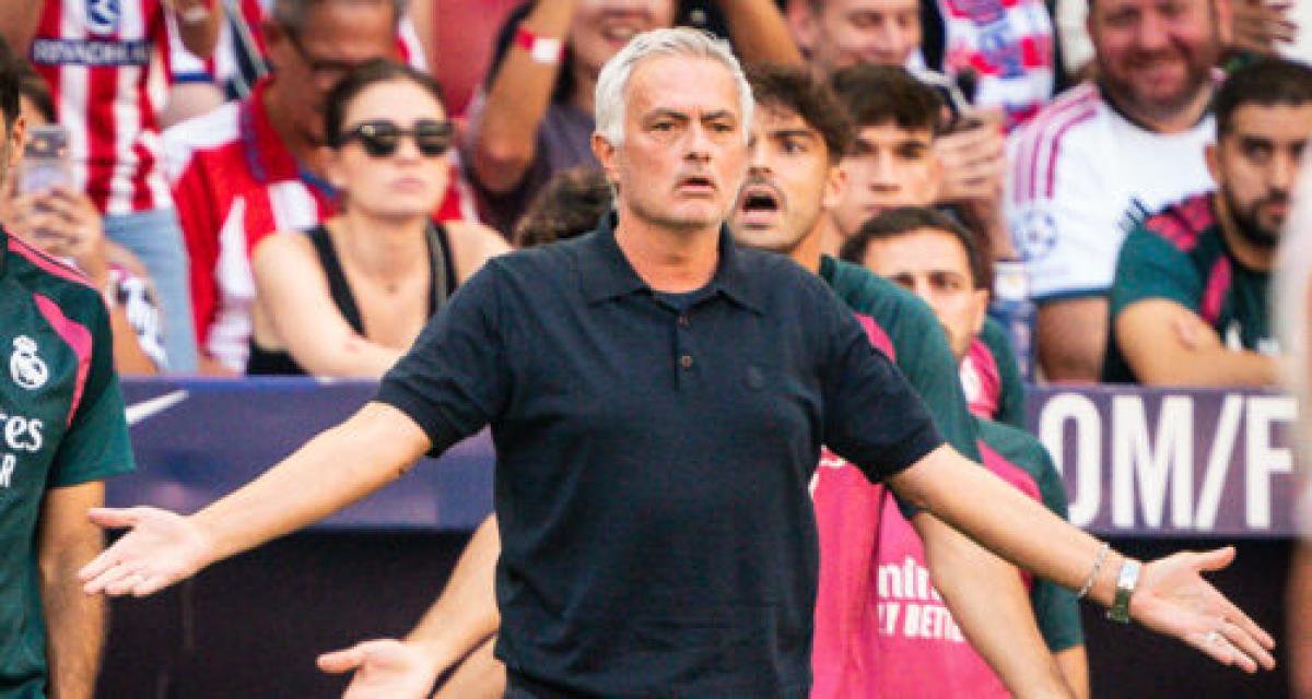 José Mourinho sur le banc du Real Madrid.