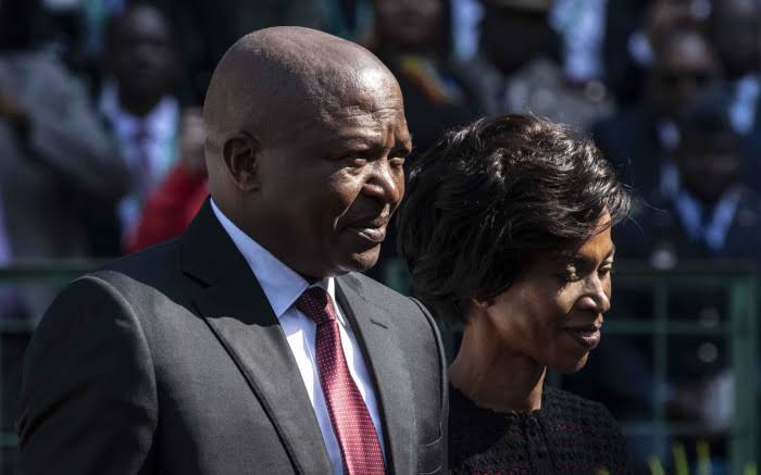 Meet Deputy President David Mabuza's wife - Opera News