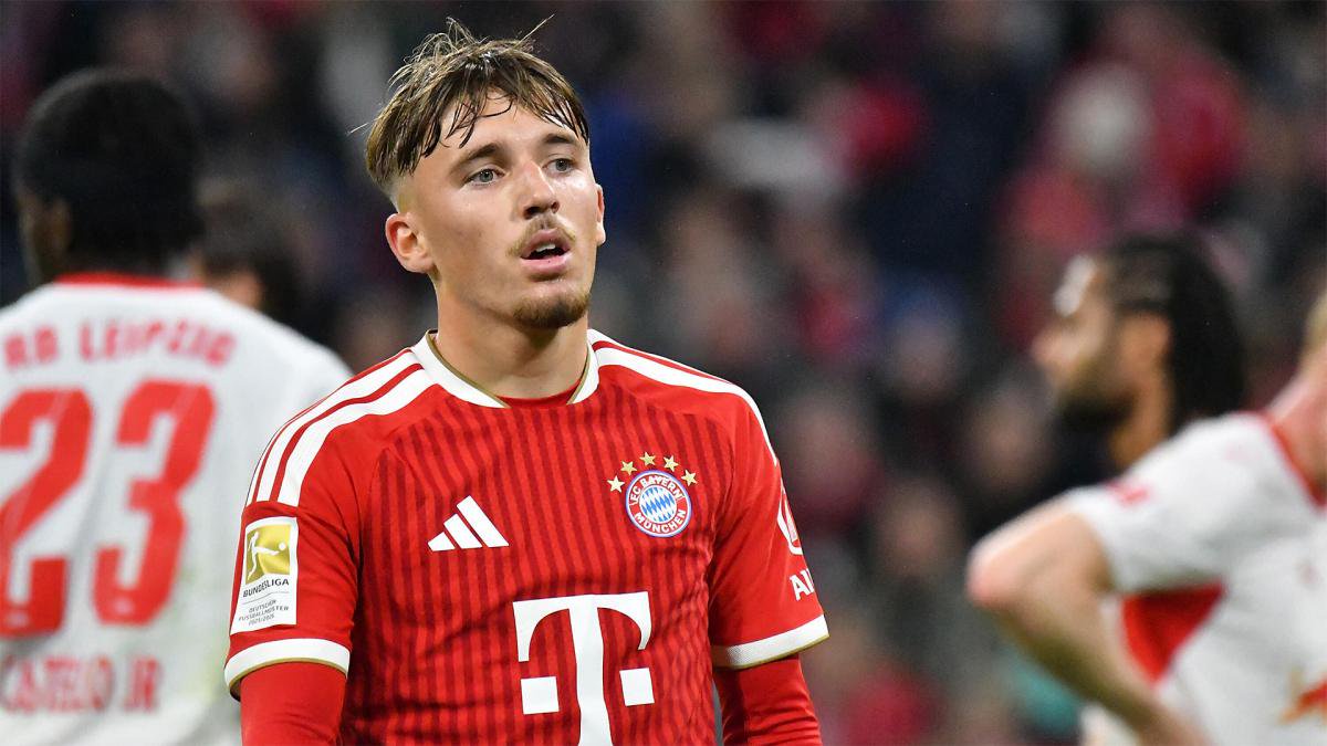 Lennart Karl im Trikot des FC Bayern