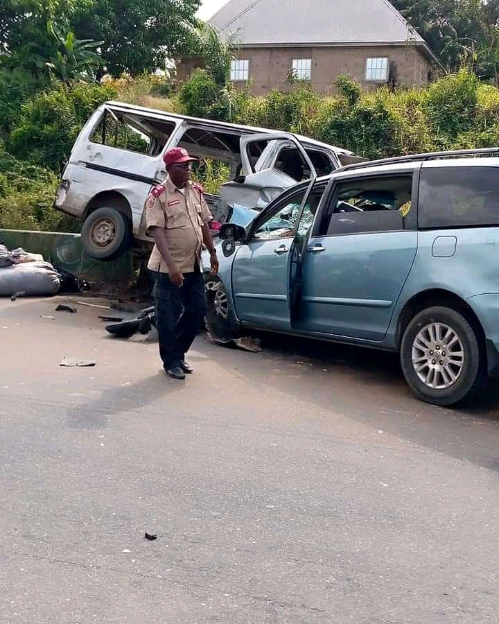6 Passengers Confirmed Dead In An Accident. 3