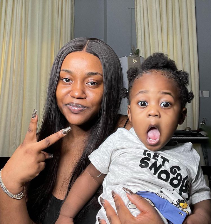 See Photos Of Chioma Before And After She Gave Birth To Davido's Son