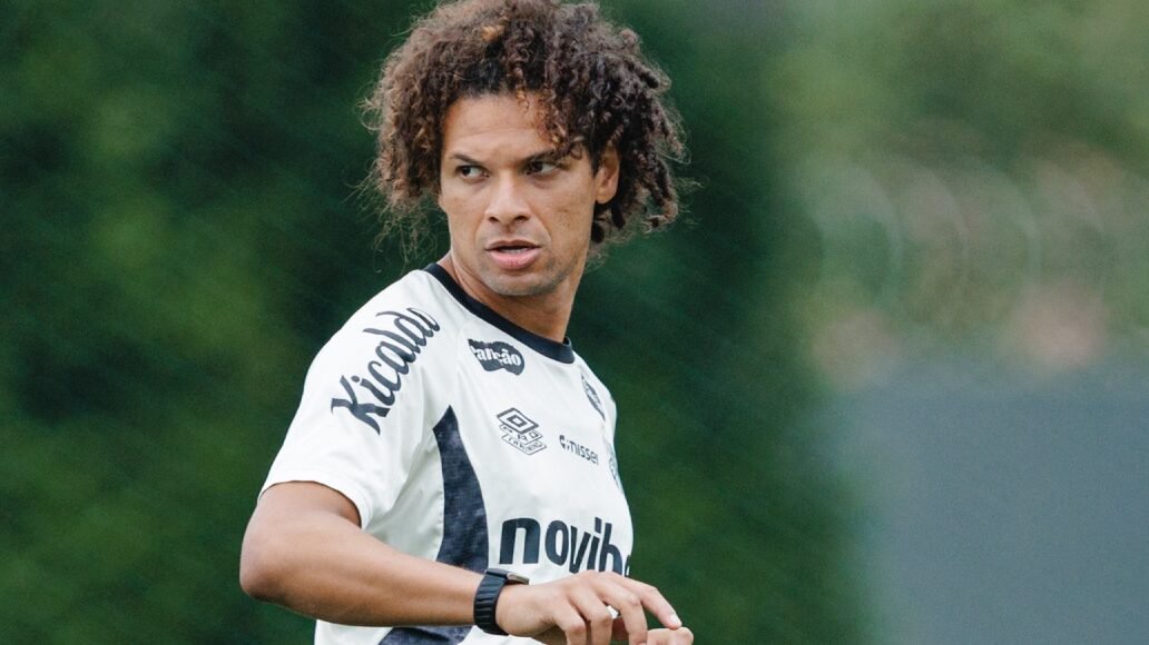 Arão discutiu com Cuca - Fotos: Raul Baretta/ Santos FC.