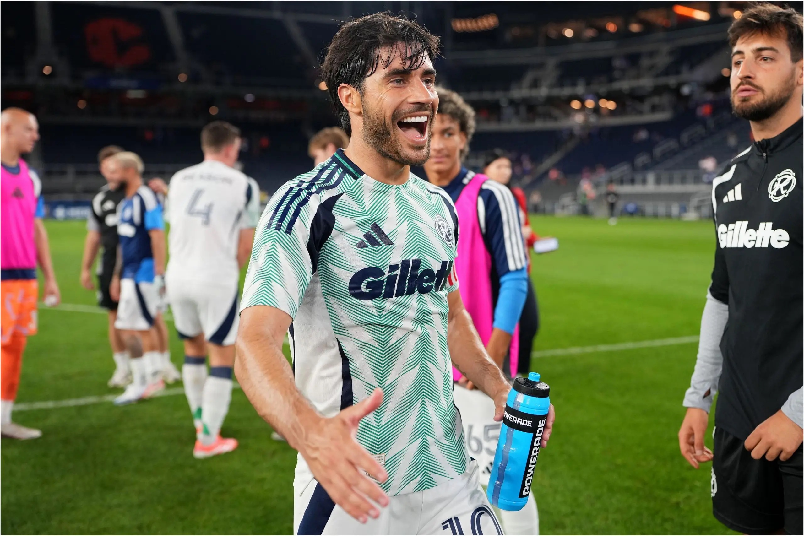 Carles Gil, New England Revolution 