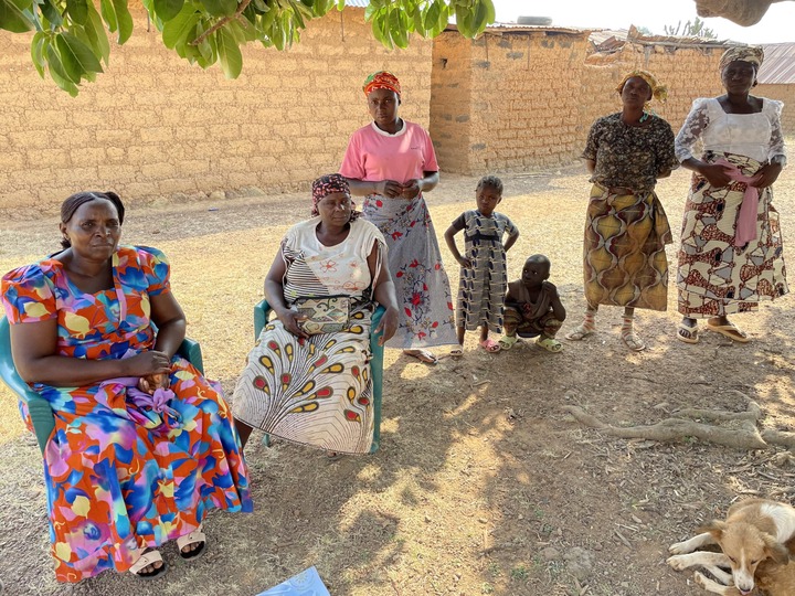 Talatu Mahanan, (left) with other women at Fat-Makada, Bokkos LGA, Plateau State. (PHOTO CREDIT: Qosim Suleiman/Premium Times)