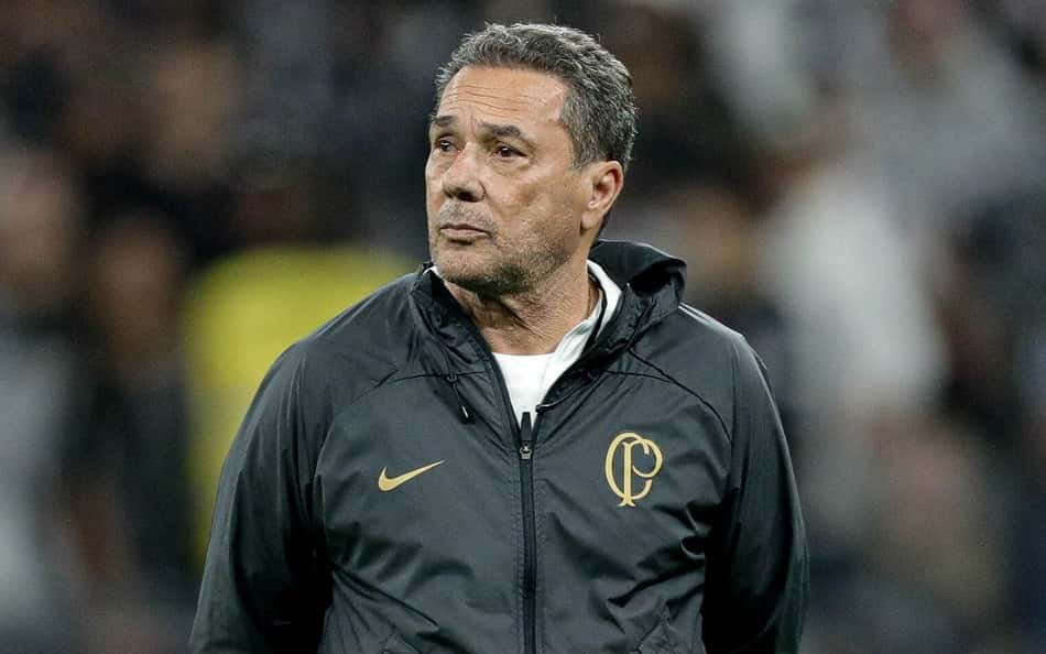 Luxemburgo durante trabalho no Corinthians