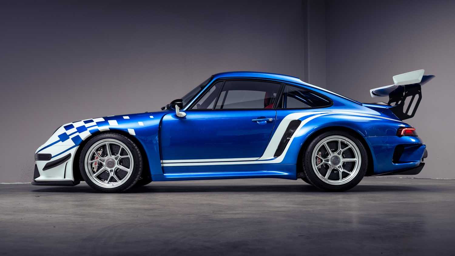 Porsche 911 Brundle Edition by Gunther Werks