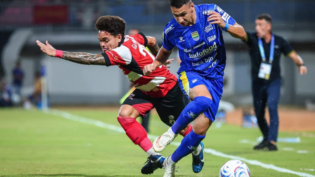 Antarafoto madura united kalahkan persib bandung ratio