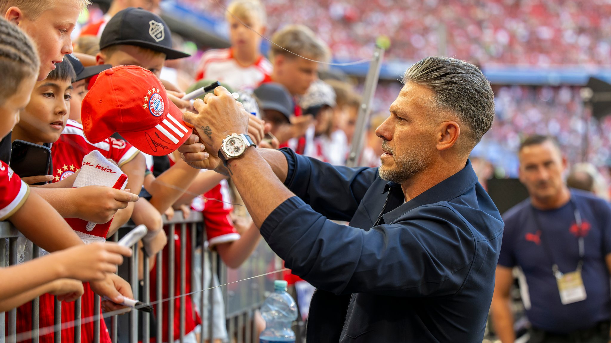 RB-Trainer Martín Demichelis in der Münchner Allianz Arena