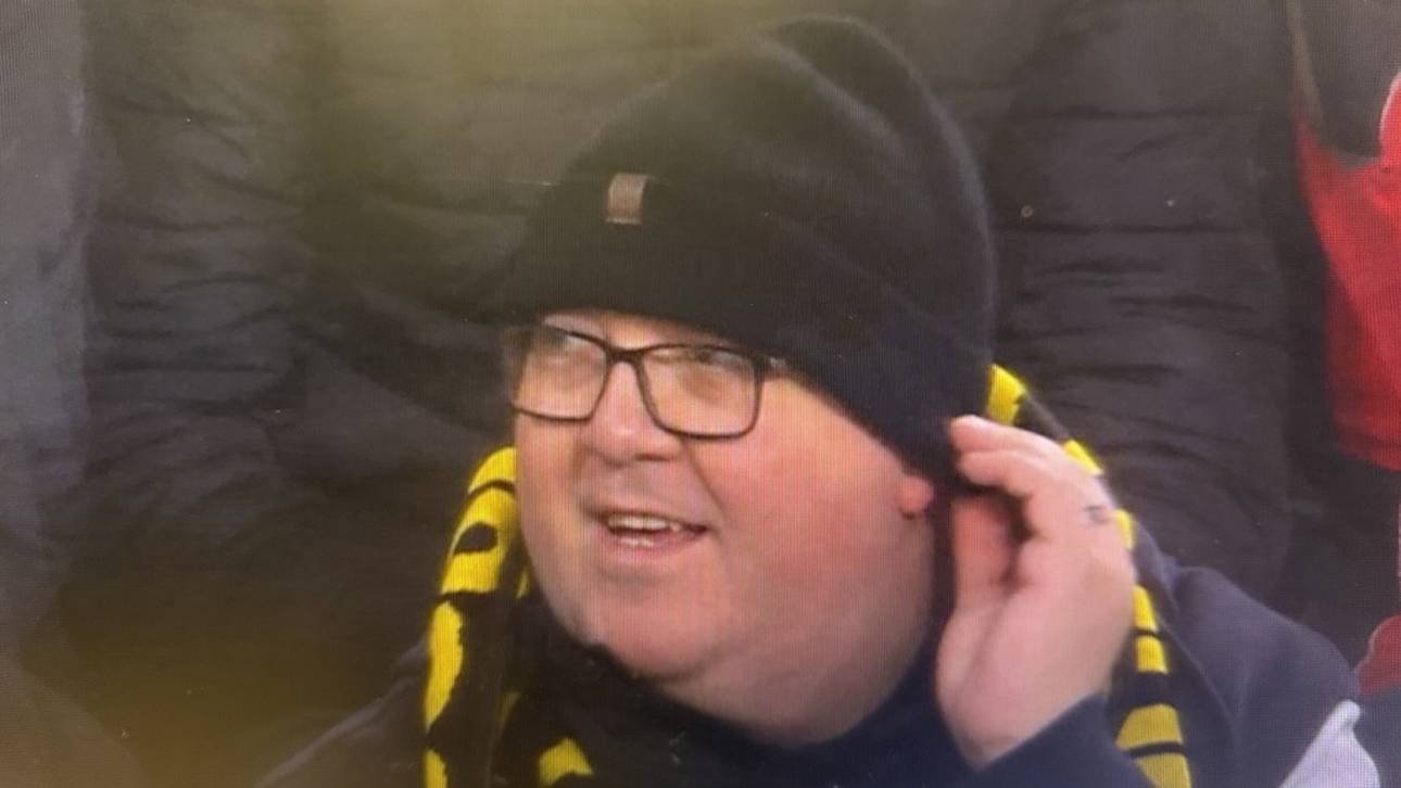 Stephen Bunting besuchte das Bundesliga-Spiel zwischen Borussia Dortmund und Eintracht Frankfurt