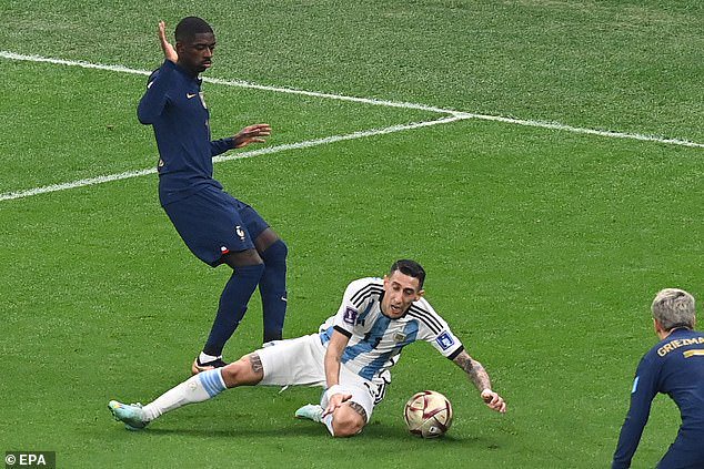 Ousmane Dembele took down Angel di Maria in the box, leading to a Lionel Messi penalty goal