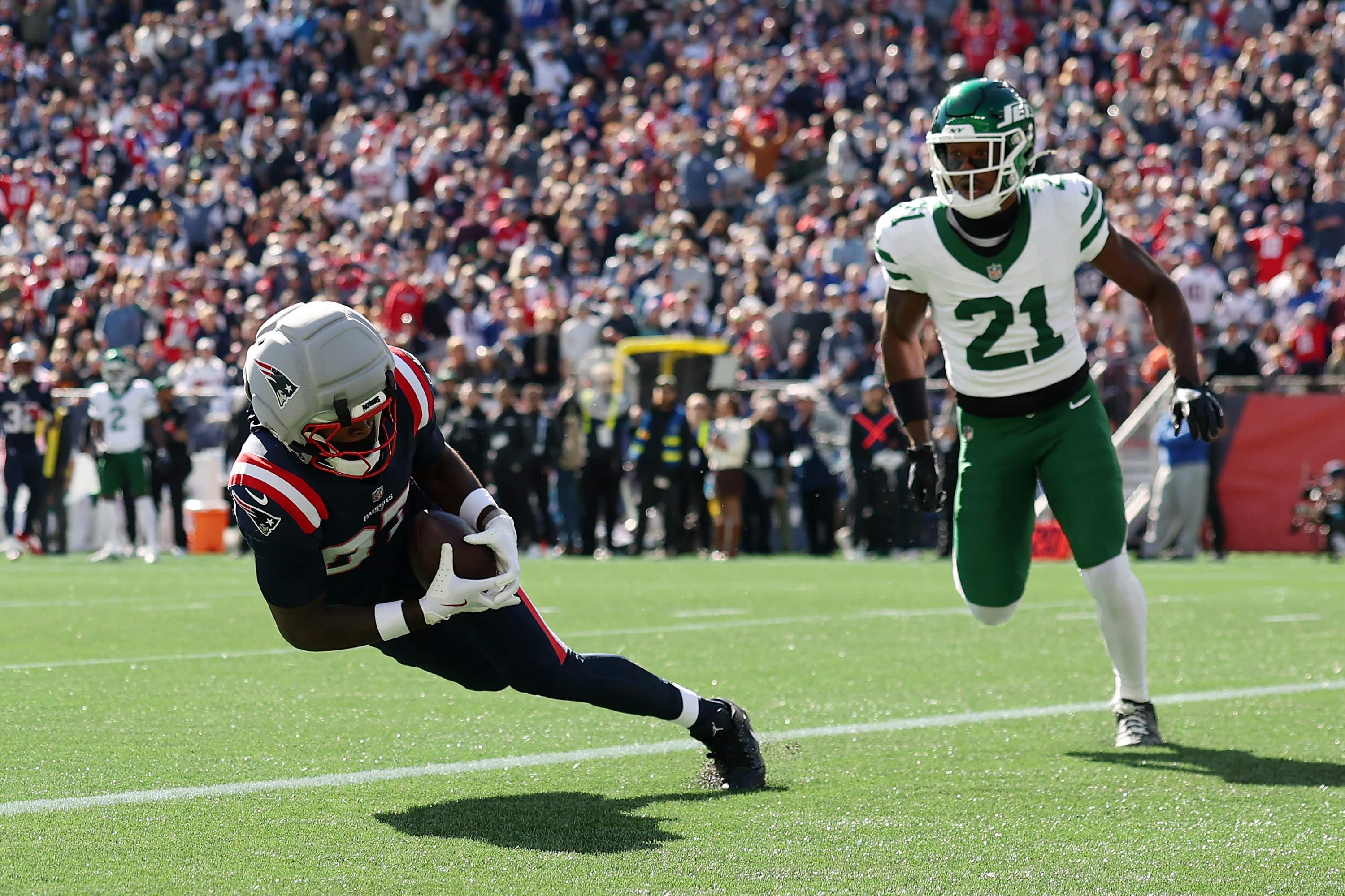New York Jets v New England Patriots