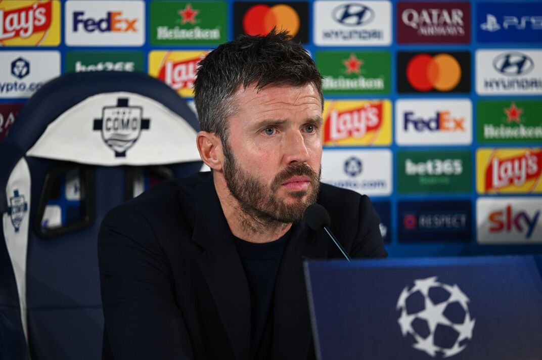 Michael Carrick looks down
