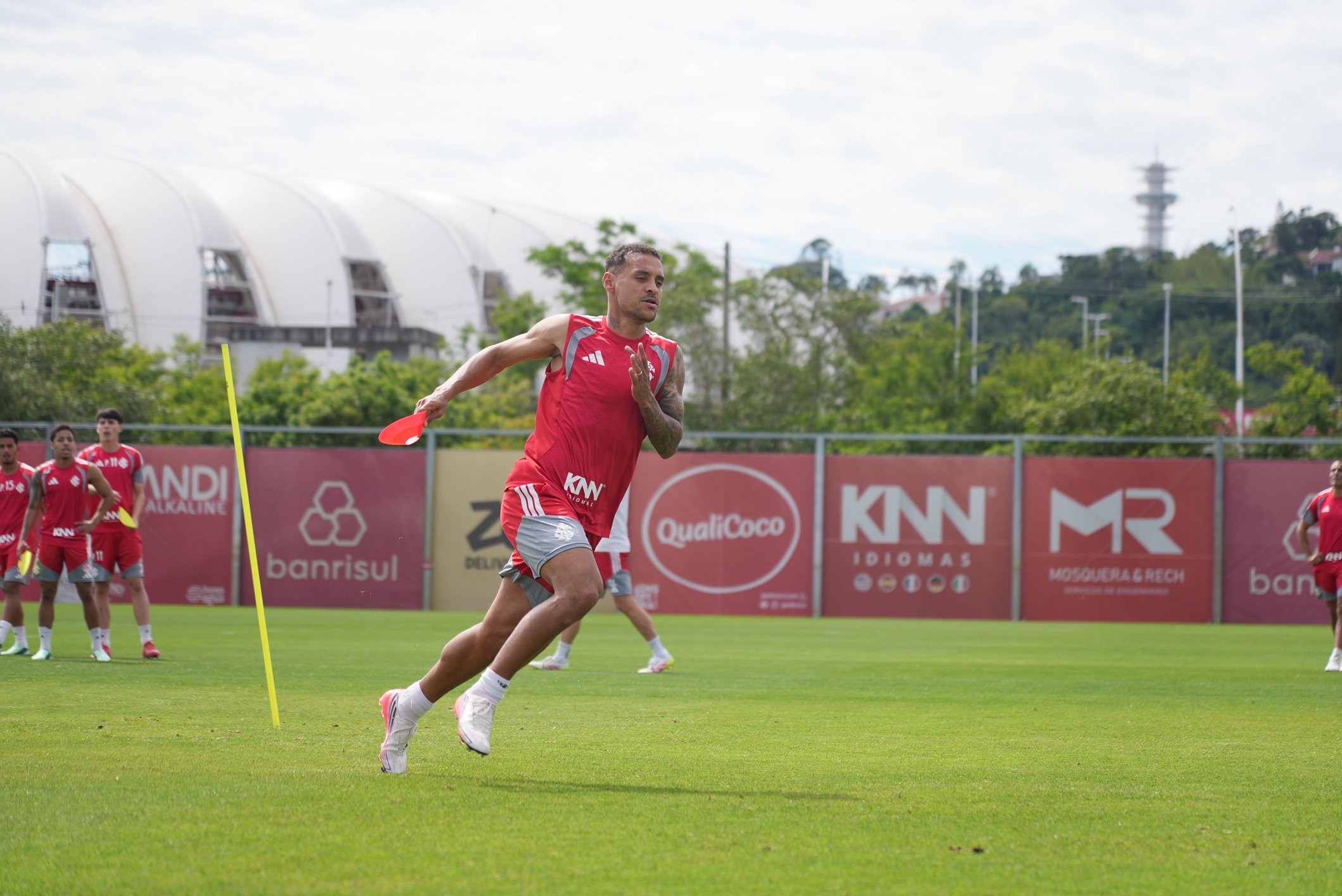 Internacional and Botafogo meet in Brasileirão match