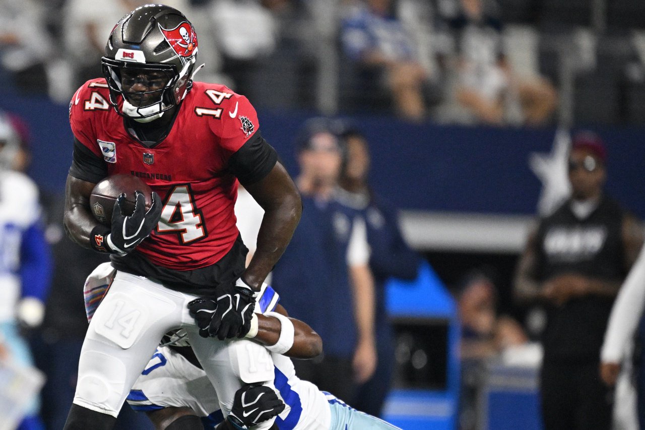 NFL: Tampa Bay Buccaneers at Dallas Cowboys