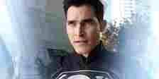 Black Suit Superman in Supergirl Season 4 Episode 9 Elseworlds Part 3