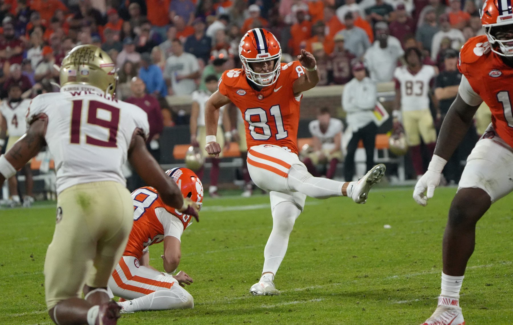 Nov 8, 2025; Clemson, South Carolina, USA; Clemson Tigers kicker Nolan Hauser (81) makes a field goal against the Florida State Seminoles during the second quarter at Memorial Stadium. Mandatory Credit: Ken Ruinard - GREENVILLE NEWS-USA TODAY Network via Imagn Images