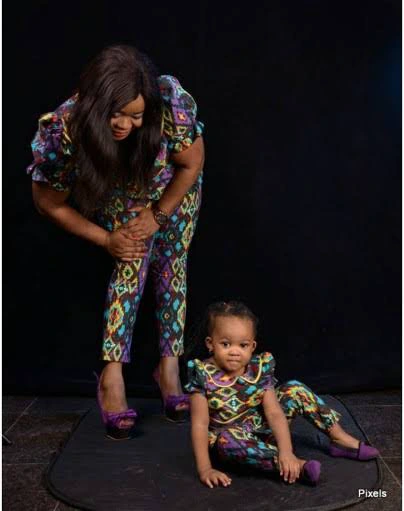 Adorable Family! See lovely photos of Bimbo Oshin, her husband and children