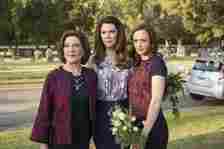 Kelly Bishop, Lauren Graham and Alexis Bledel in Gilmore Girls: A Year in the Life