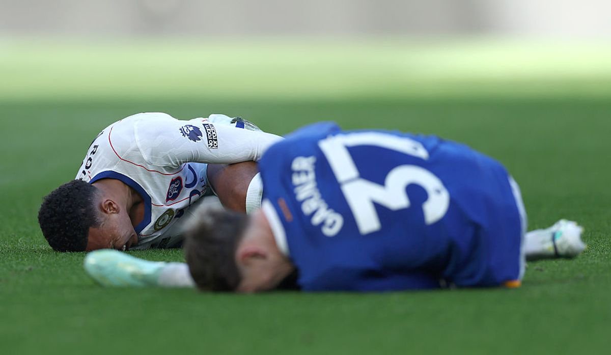 LIVERPOOL, ENGLAND - OCTOBER 17: Morgan Rogers of Chelsea and James Garner of Everton react after a challenge during the Premier League 2026/27 match between Everton and Chelsea FC at Hill Dickinson Stadium on October 17, 2026 in Liverpool, England. (Photo by Molly Darlington/Getty Images)