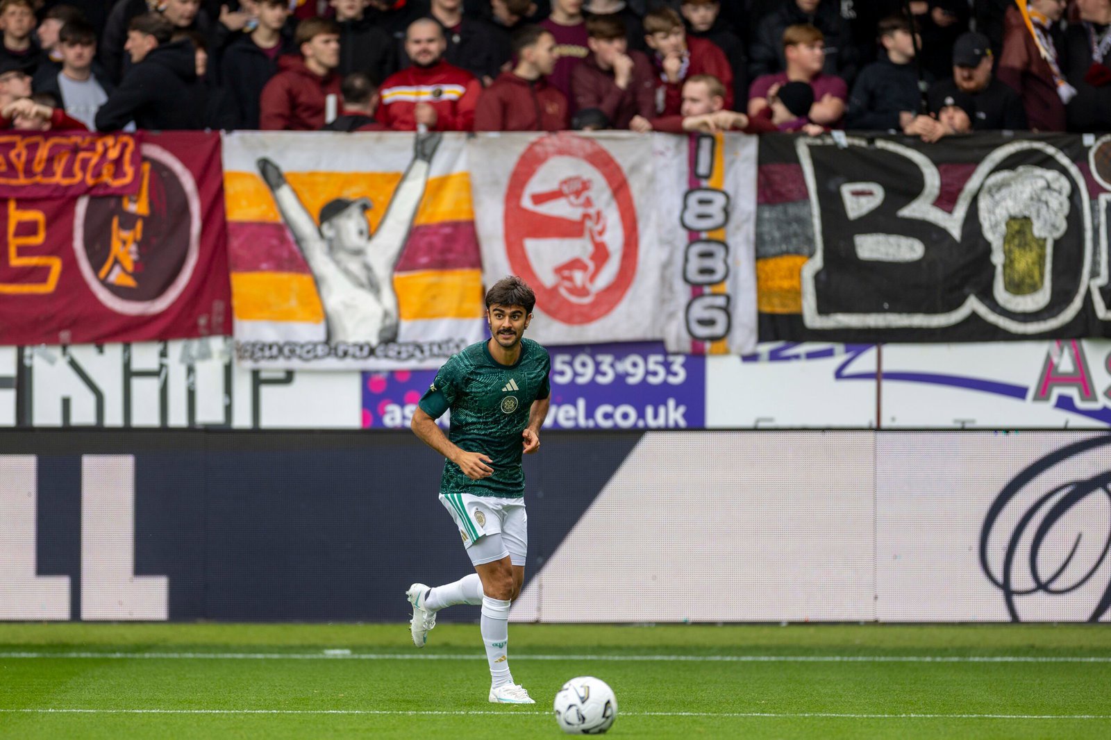 Jota of Celtic with a ball during the warm-up at Fir Park before the Scottish Premiership match against Motherwell