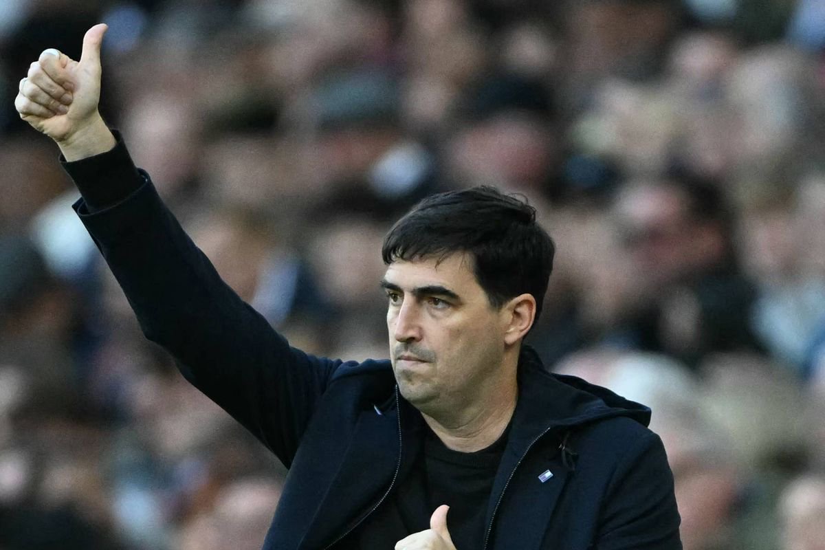 Liverpool's Spanish head coach Andoni Iraola gestures on the touchline during the English Premier League football match between Brentford and Liverpool at the Gtech Community Stadium in London on October 17, 2026. (Photo by Glyn KIRK / AFP via Getty Images) / RESTRICTED TO EDITORIAL USE. No use with unauthorized audio, video, data, fixture lists, club/league logos or 'live' services. Online in-match use limited to 120 images. An additional 40 images may be used in extra time. No video emulation. Social media in-match use limited to 120 images. An additional 40 images may be used in extra time. No use in betting publications, games or single club/league/player publications. /