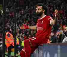 (THE SUN OUT. THE SUN ON SUNDAY OUT) Mohamed Salah of Liverpool celebrates after scoring the fourth Liverpool goal during the Premier League match ...
