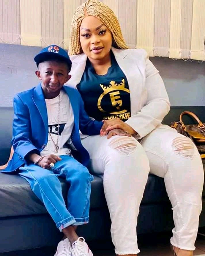 See lovely photos of Grand P and his curvy plus sized girlfriend, Eudoxie  Yao - Opera News