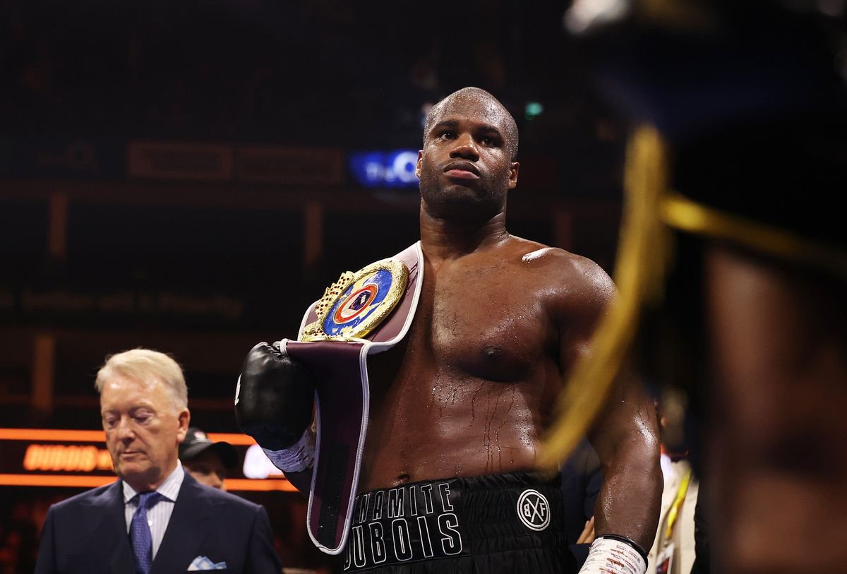 Daniel Dubois with his belt