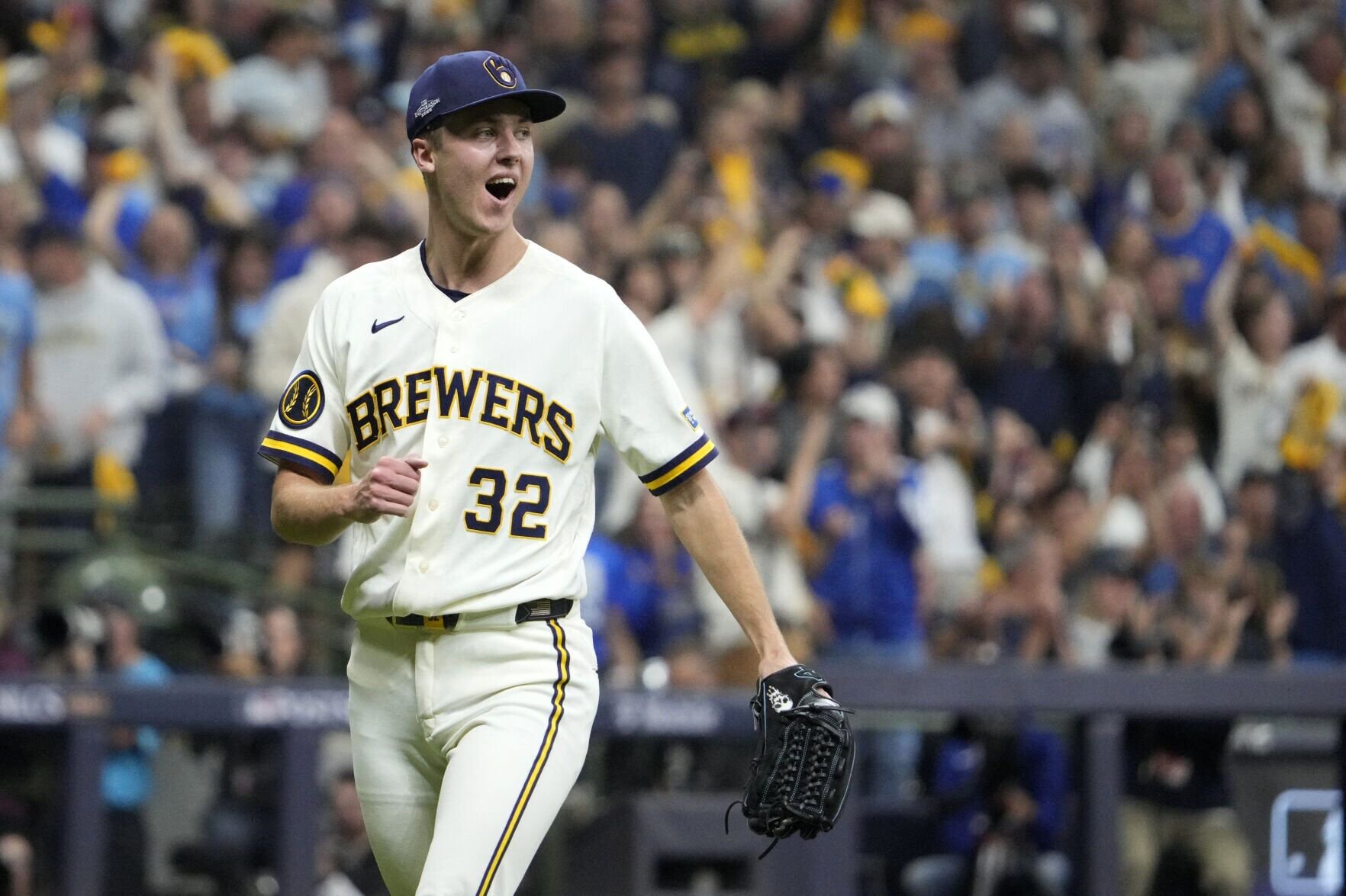 BASEBALL-MLB-MIL-LAD/