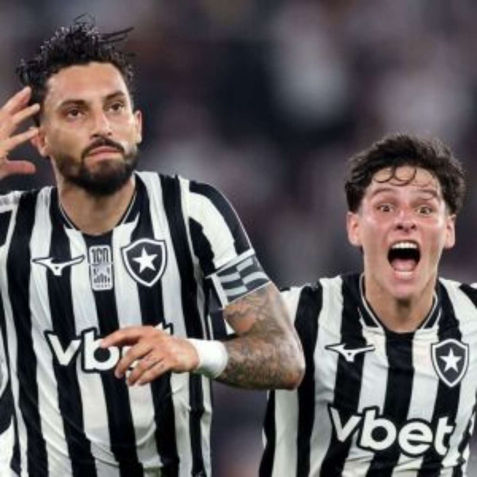 Botafogo enfrenta Chapecoense pelo Brasileirão.