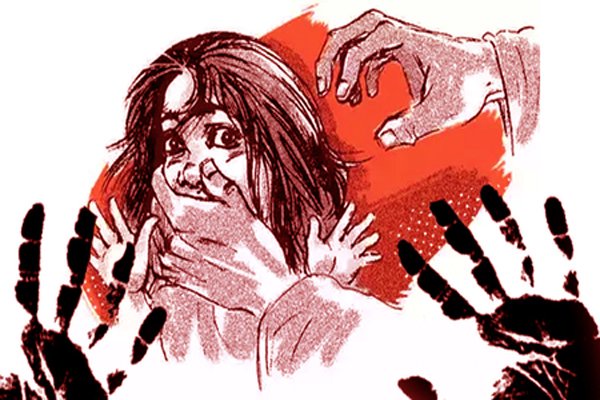 Teenager Brutalized Near Delhi Kalkaji Temple by Men Posing as Policemen - Delhi News in Hindi