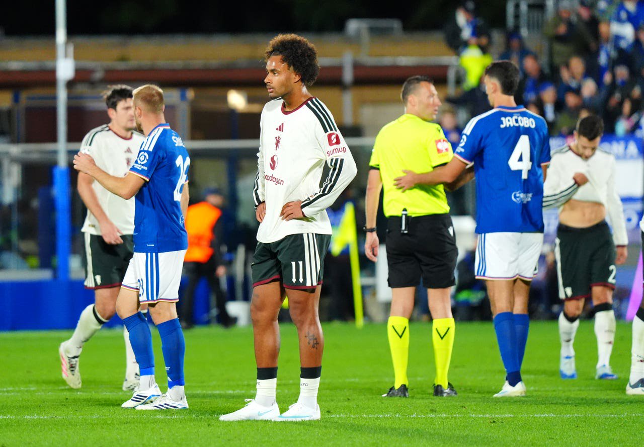 Joshua Zirkzee looks dejected at the final whistle