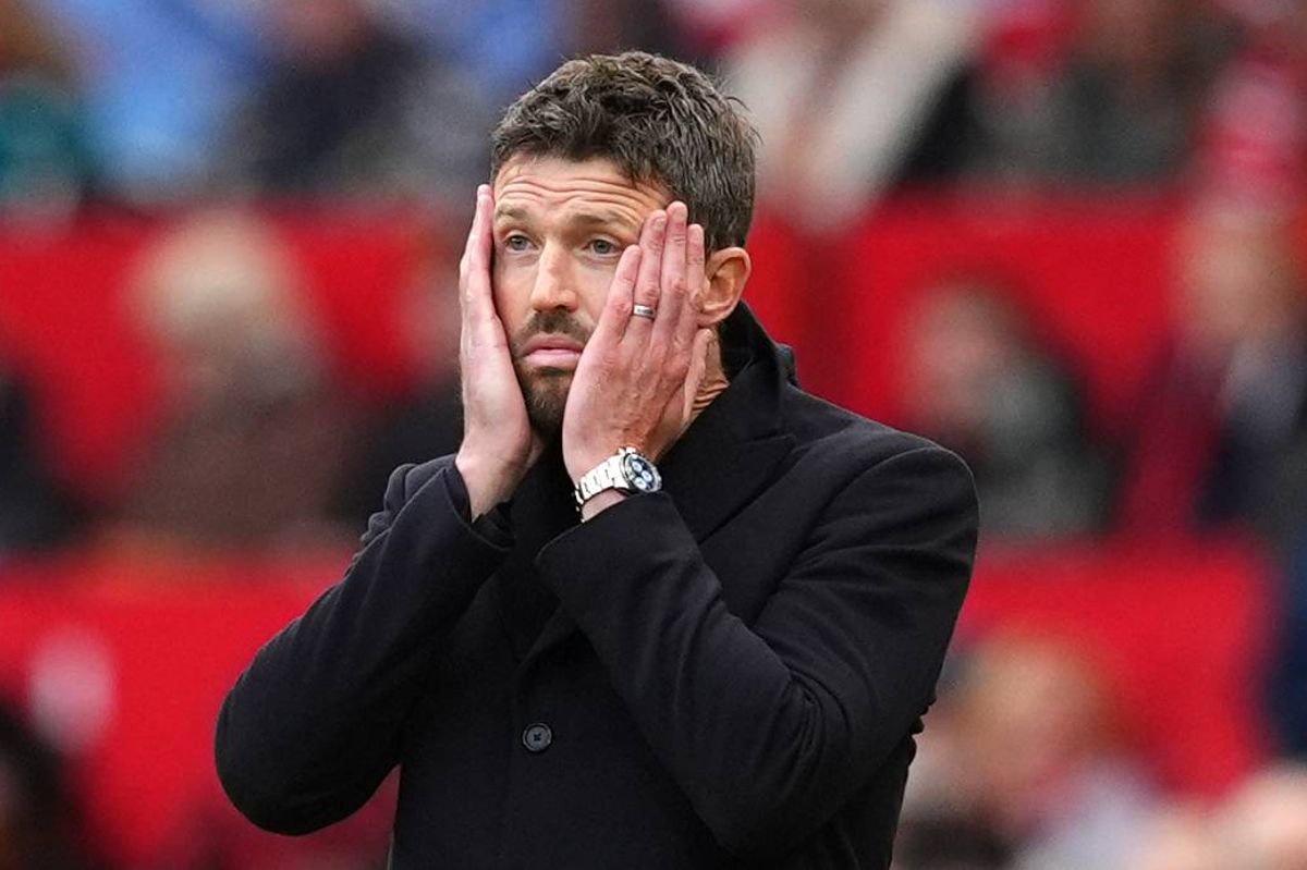 Michael Carrick reacts