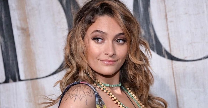 Paris Jackson's rich lifestyle looking hot and smiling while being photograpghed