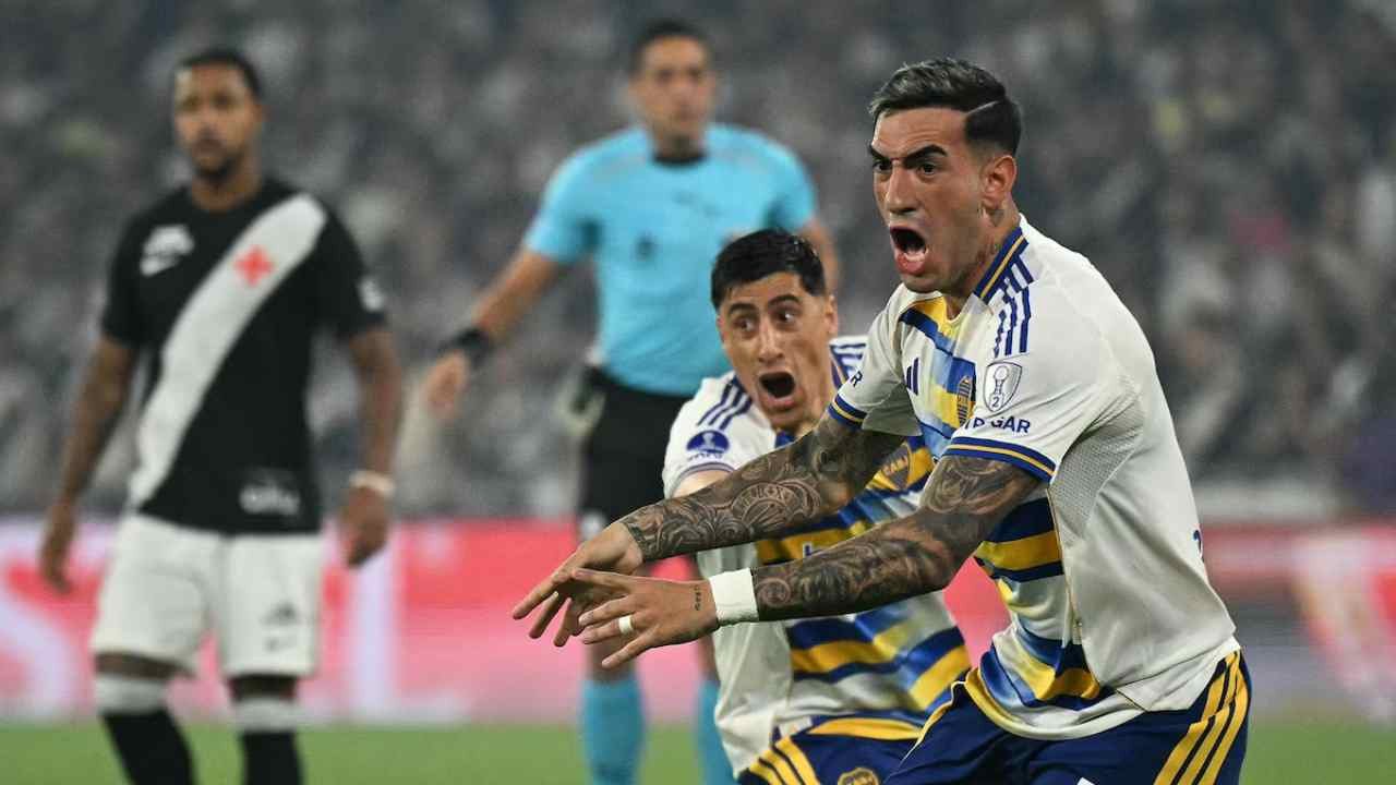 Boca Juniors comemorando gol no Maracanã contra o Vasco