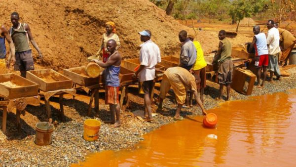 About 49906 arrested for illegal mining, carrying dangerous weapons | ZIM  NEWS | Zimbabwe Latest News Headlines Today, Breaking Top Stories Live Now