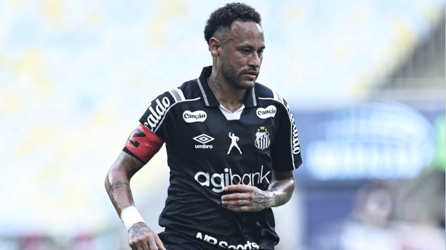 Neymar manda bandeirinha 