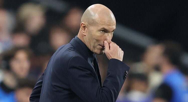 cest-une-erreur-zinedine-zidane-massacre-par-ce-journaliste-une-idee-extremement-etonnante-pour-ne-pas-dire-completement-folle